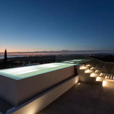 Sleeps 10 Pool Air Con Wifi *